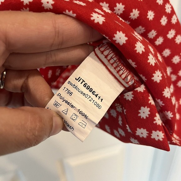 Shein Curve 3XL Plus Womens Blouse Red Ditsy Floral Daisy Scalloped Cap Sleeves - Picture 6 of 6